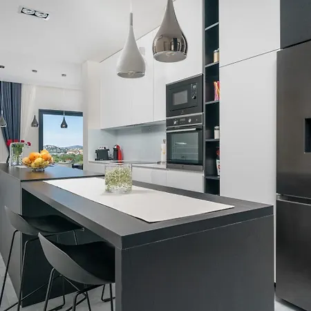 Ferienhaus Mit Privatpool Fur 8 Personen Ca 240 Qm In Vodice, Dalmatien Norddalmatien Holiday home *