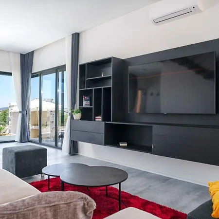 Holiday home Ferienhaus Mit Privatpool Fur 8 Personen Ca 240 Qm In Vodice, Dalmatien Norddalmatien
