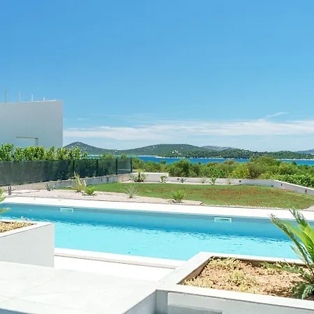 Ferienhaus Mit Privatpool Fur 8 Personen Ca 240 Qm In Vodice, Dalmatien Norddalmatien Vodice